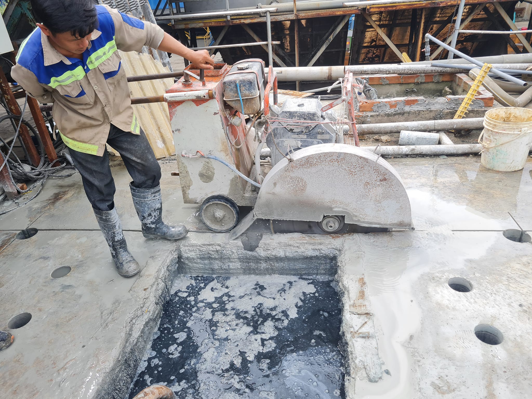 Khoan Cắt Bê Tông Quang Lâm